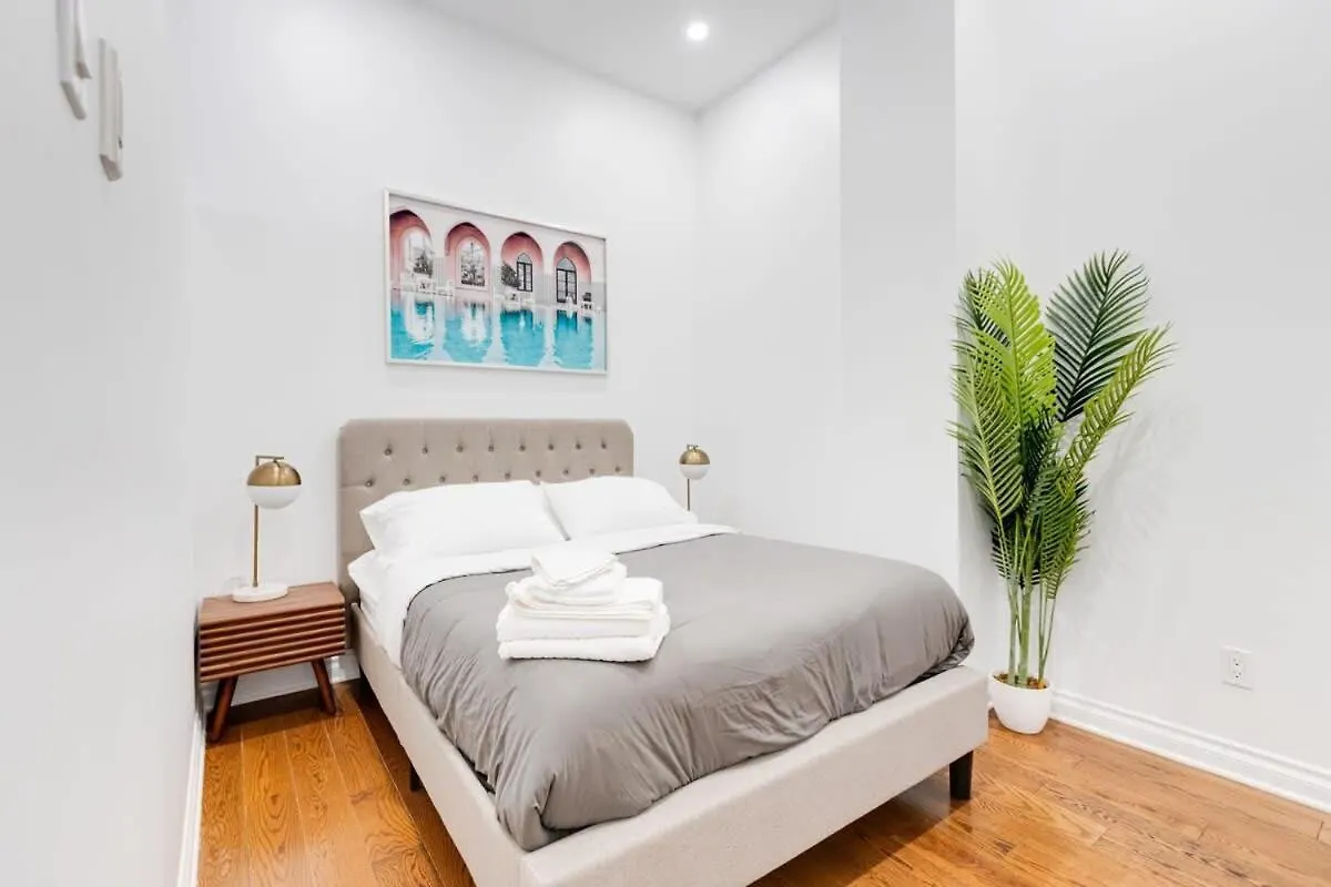 M11 Stylish & Modern 3Br Downtown Mtl Apartment Montreal