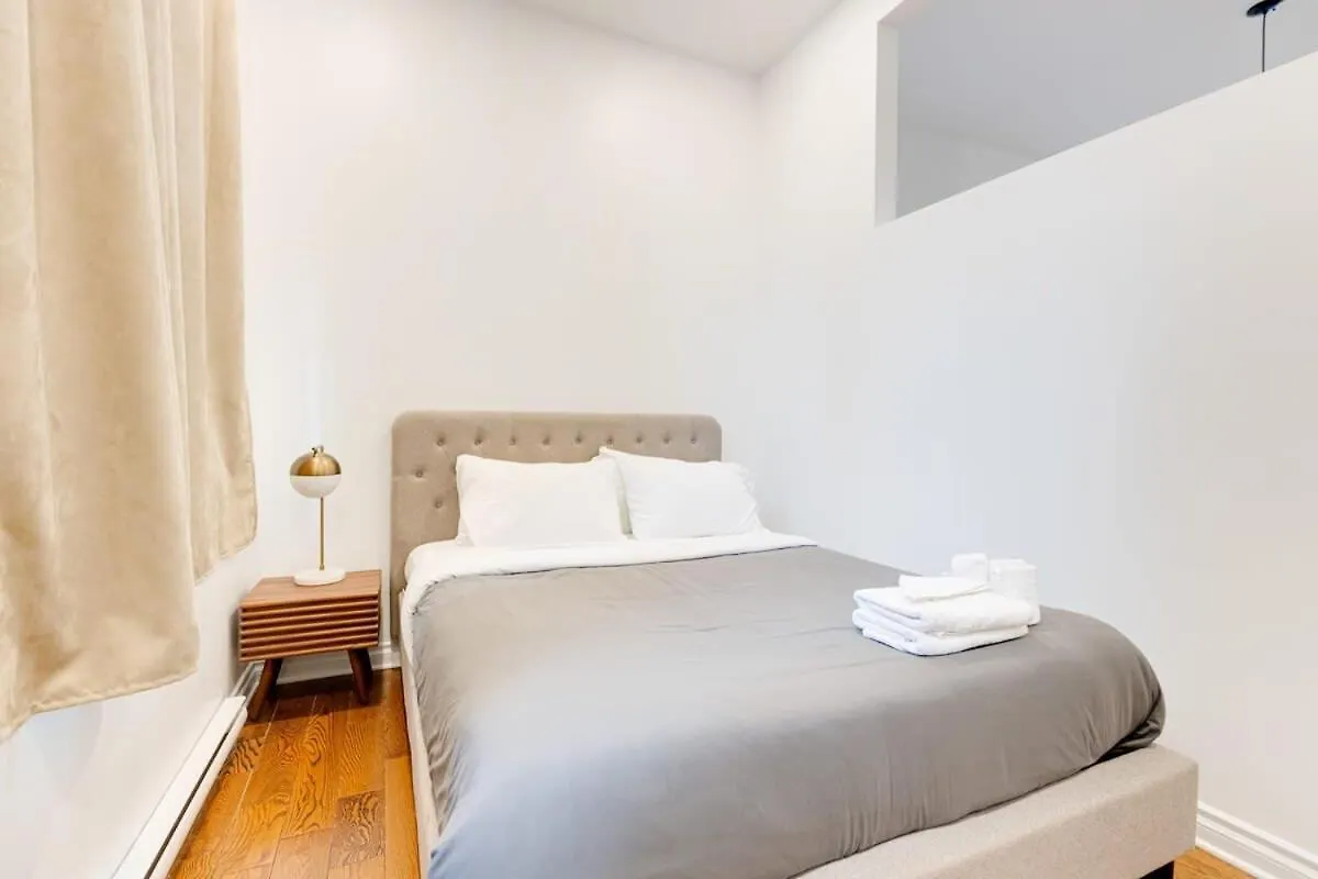 M11 Stylish & Modern 3Br Downtown Mtl Apartment Montreal